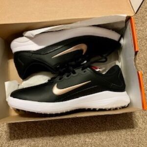 Women's Nike "Vapor" Golf Shoes, New in Box